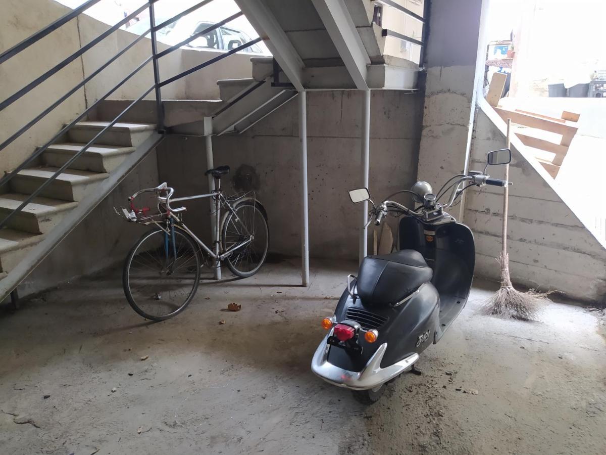 Sheni Hostel Tbilisi Eksteriør bilde