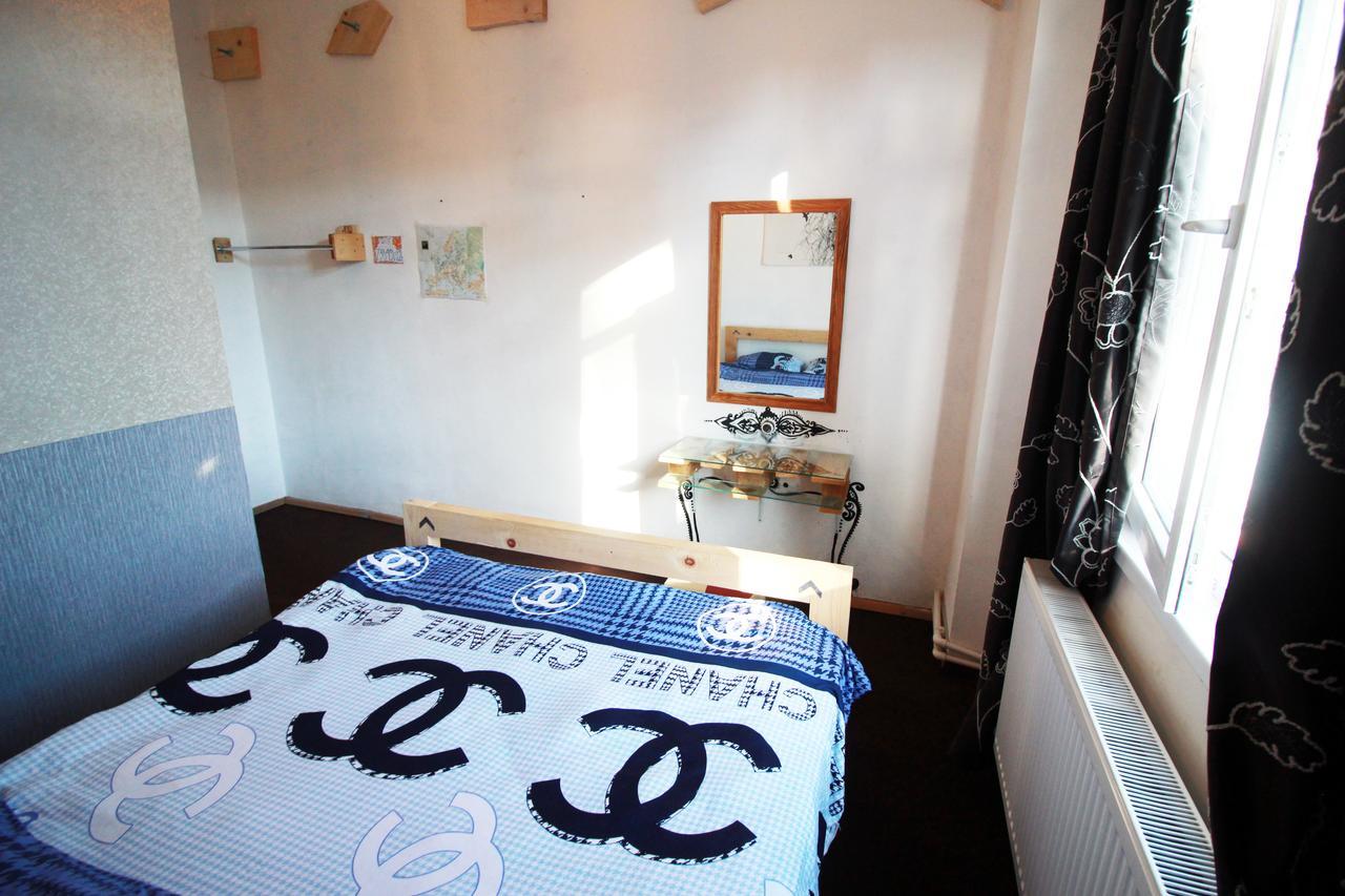 Sheni Hostel Tbilisi Eksteriør bilde