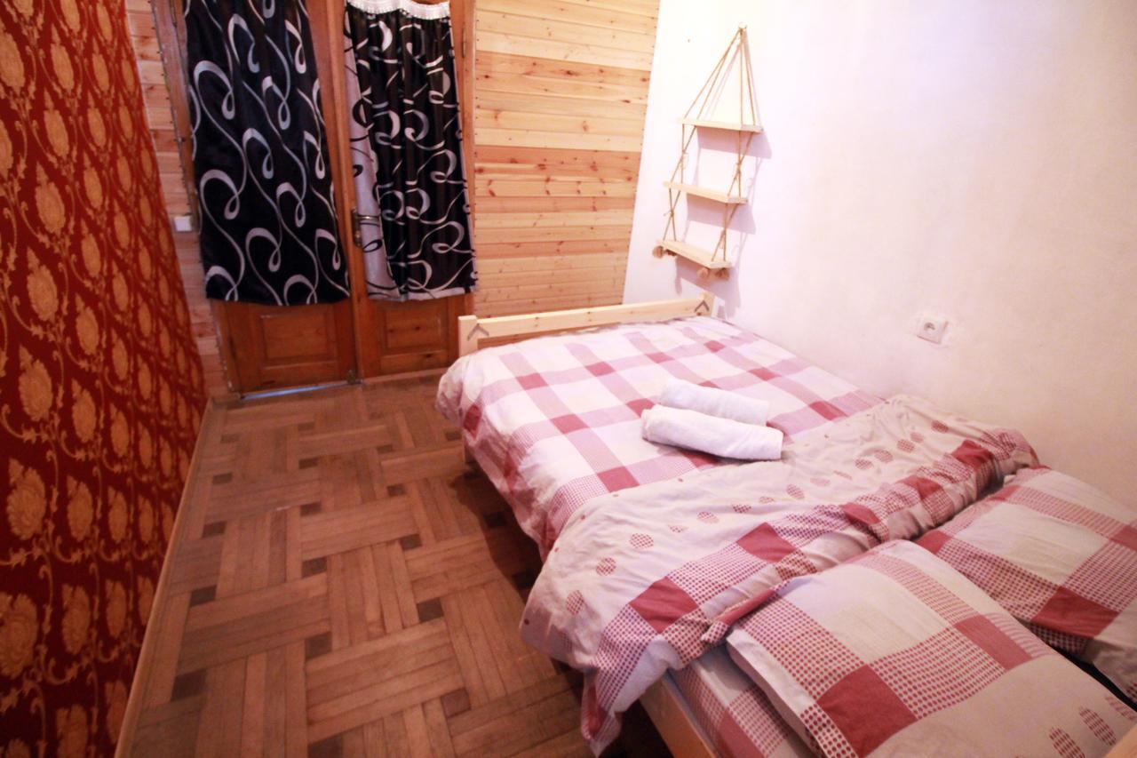 Sheni Hostel Tbilisi Eksteriør bilde