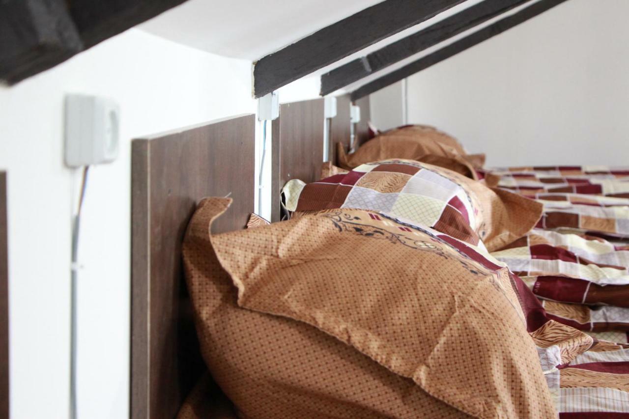 Sheni Hostel Tbilisi Eksteriør bilde